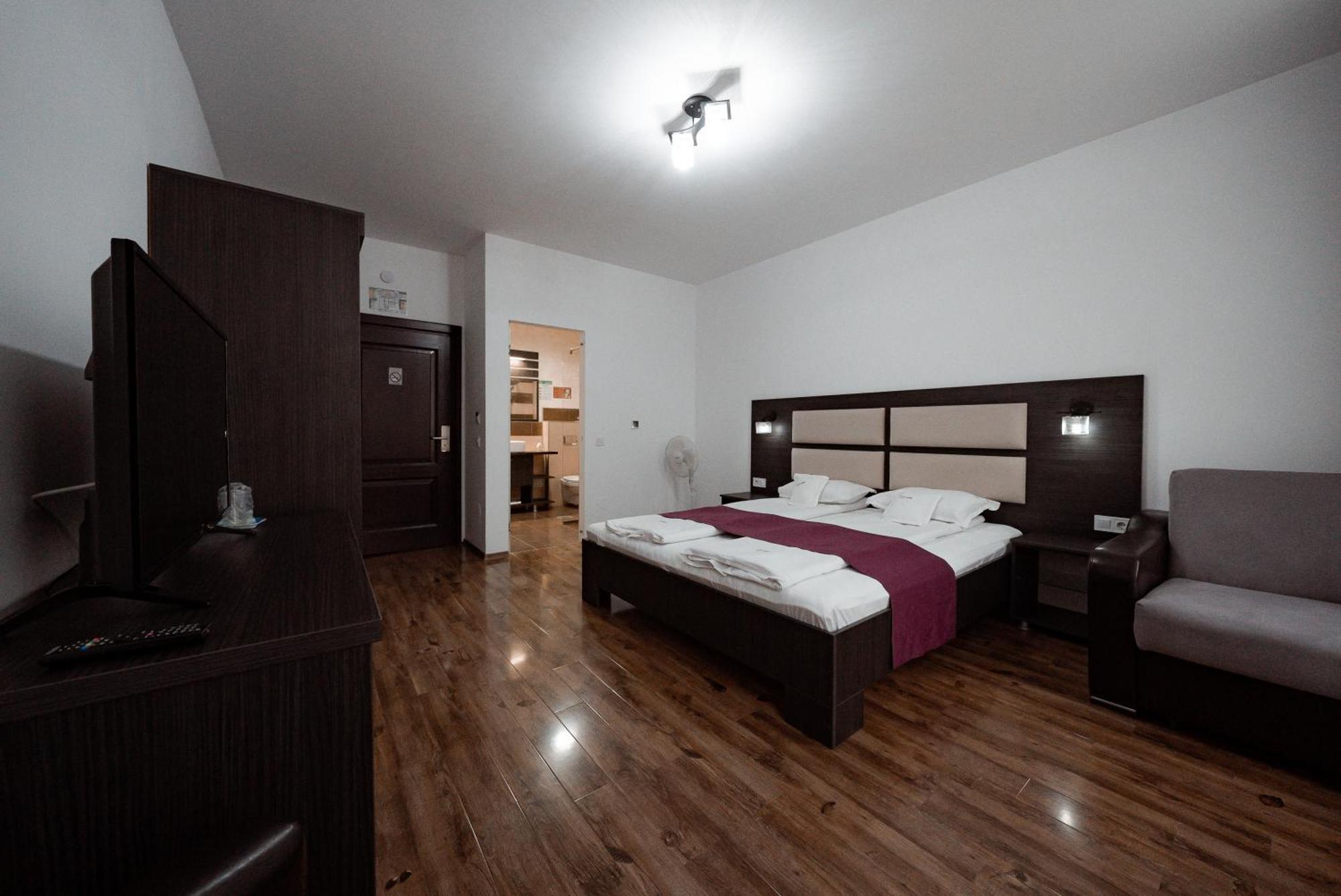 Отель Quantum House Ватра-Дорней Экстерьер фото